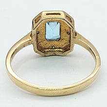Load image into Gallery viewer, Ladies Two-Tone Gold 9ct (375,9K) Baguette Cut Aquamarine &amp; Diamonds Ring
