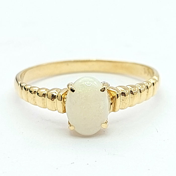Ladies Yellow Gold 10ct (417, 10k) Rare Natural White Oval Opal Patterned Ring