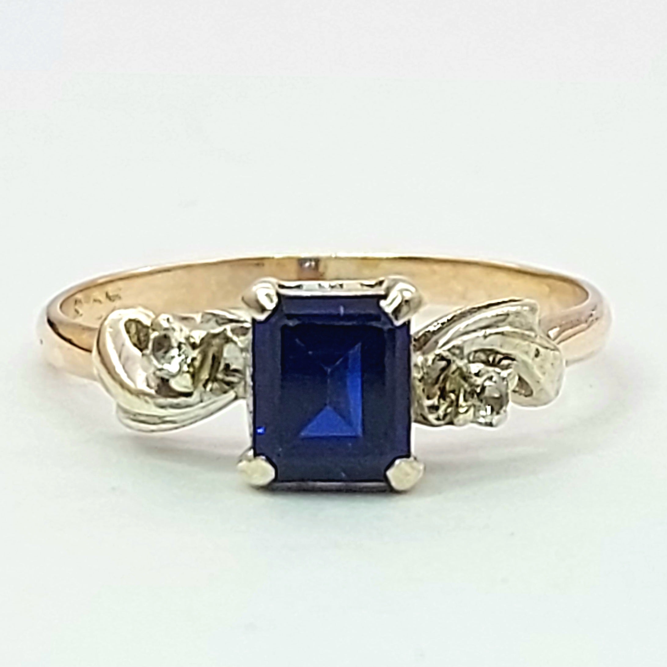 Antique Ladies Two-Tone Gold 9ct (375,9K) Sapphire & Cubic Zirconia Dress Ring
