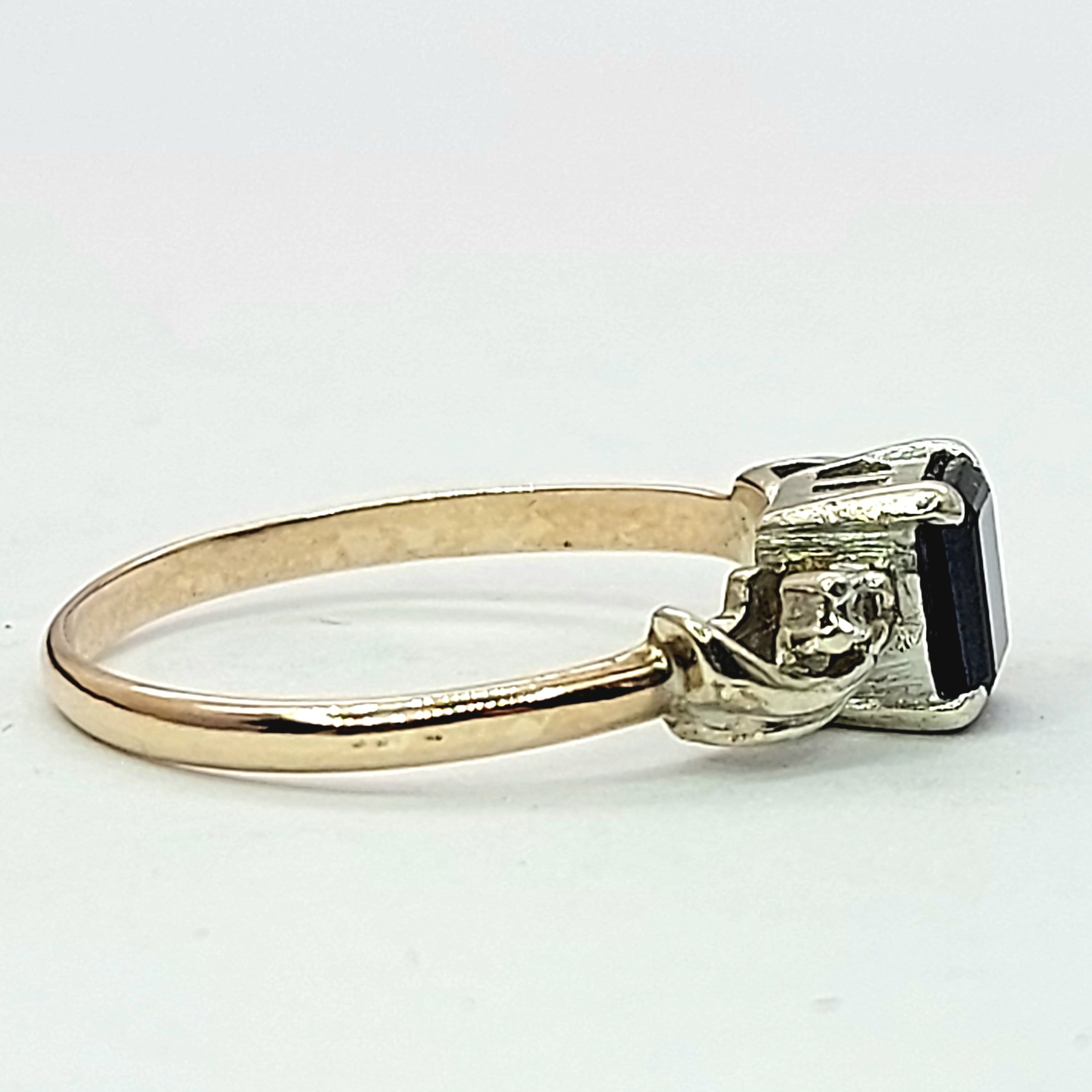 Antique Ladies Two-Tone Gold 9ct (375,9K) Sapphire & Cubic Zirconia Dress Ring