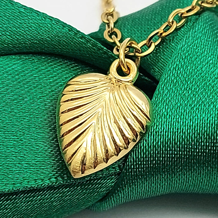 Rib-Cage Heart Yellow Gold 9ct (375, 9K) Rare High Quality Pendant