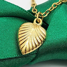 Load image into Gallery viewer, Rib-Cage Heart Yellow Gold 9ct (375, 9K) Rare High Quality Pendant
