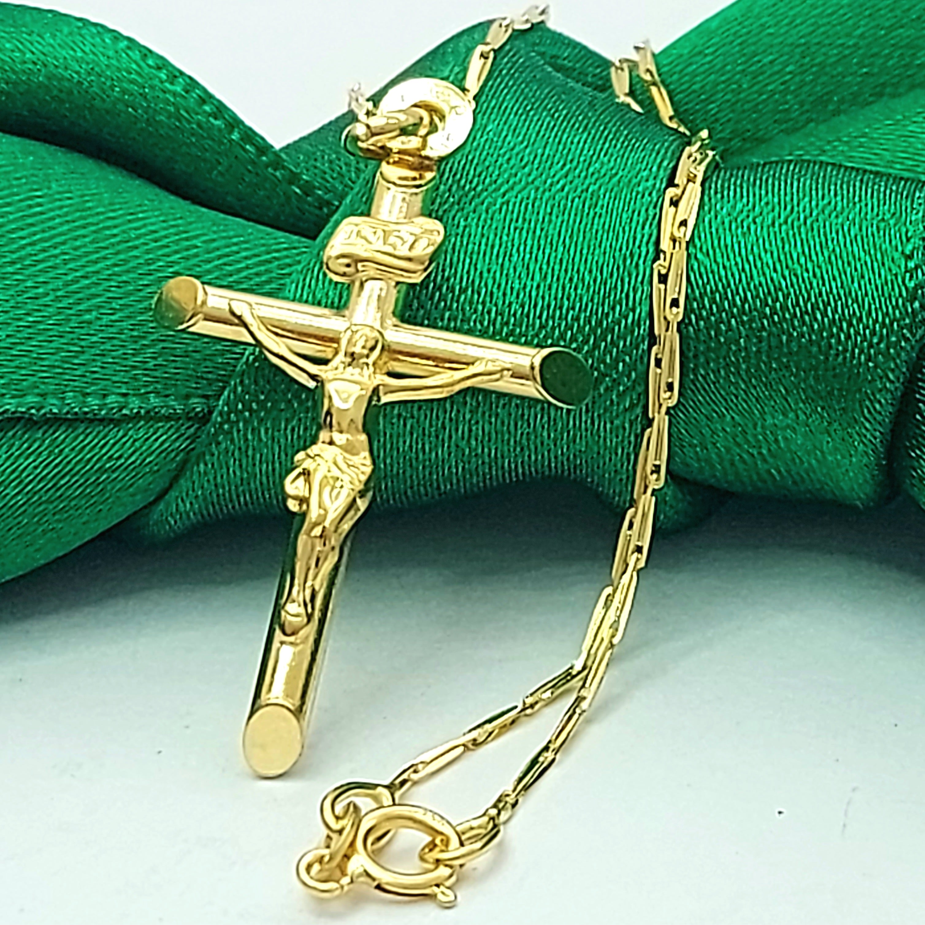Ladies Yellow Gold 9ct (375, 9k) Crucifix Jesus Christ Cross Chain Necklace