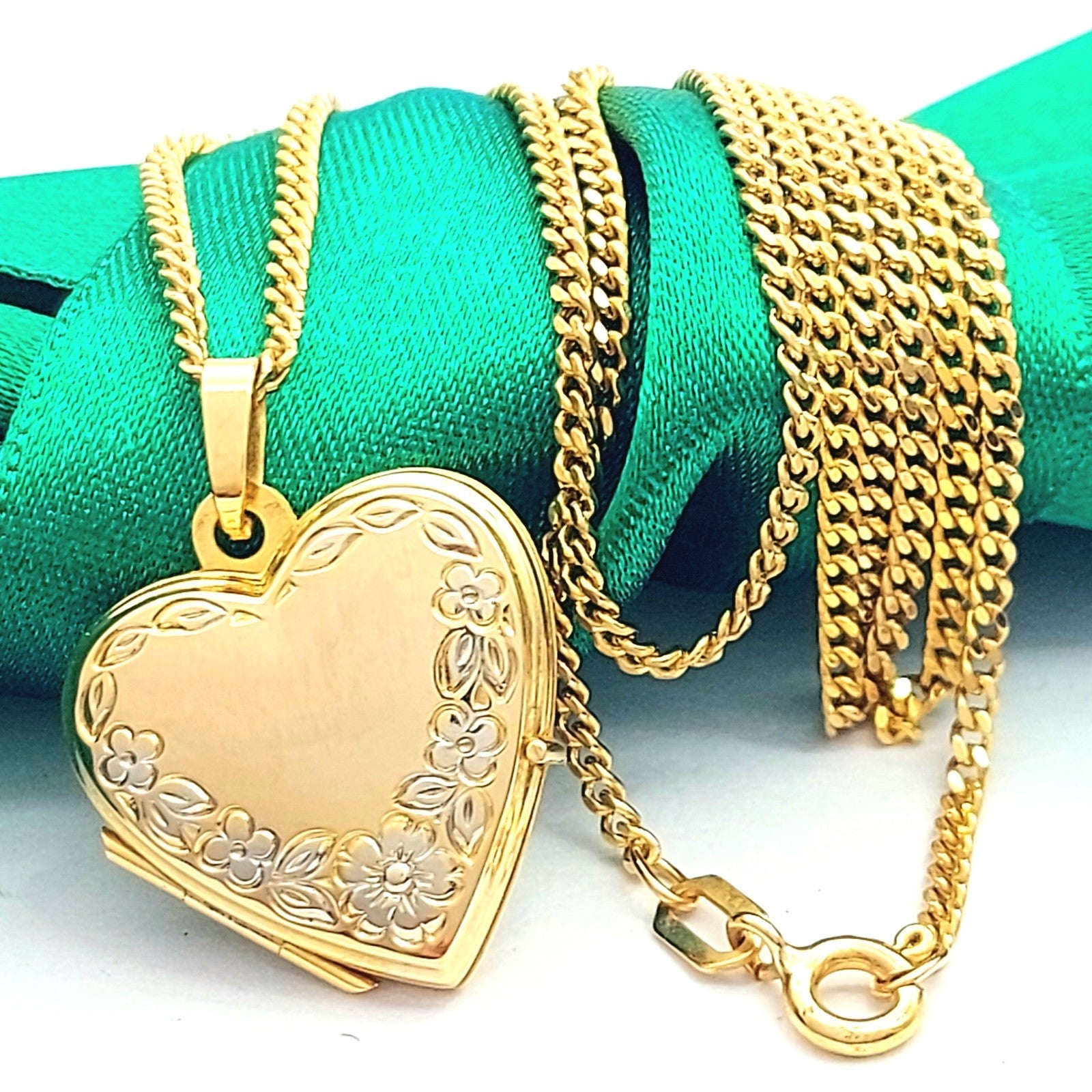 Ladies Yellow Gold 9ct (375, 9k) Floral Heart Locket Long Curb Chain Necklace