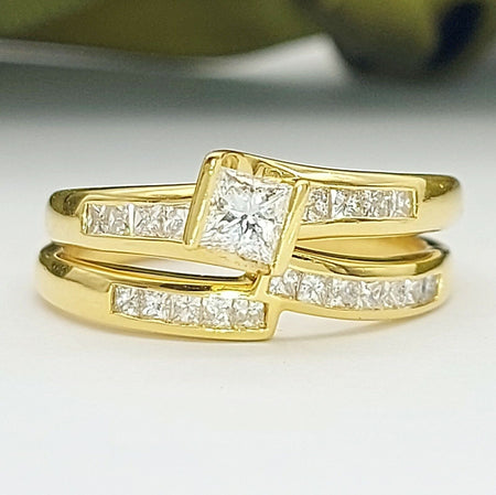 Ladies Rings 18ct (750) Yellow Gold Natural Diamond Ring With Valuation-$8,209
