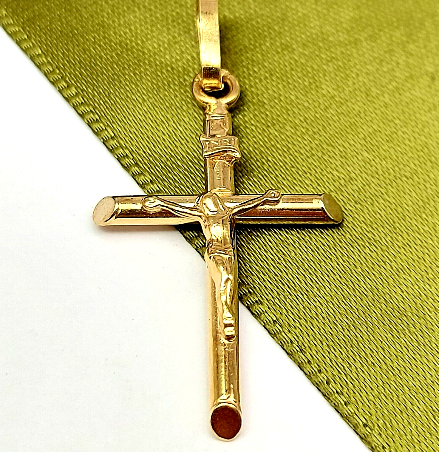 Unisex Yellow Gold 18ct (750, 18K) High Quality Jesus Christ Crucifix Pendant