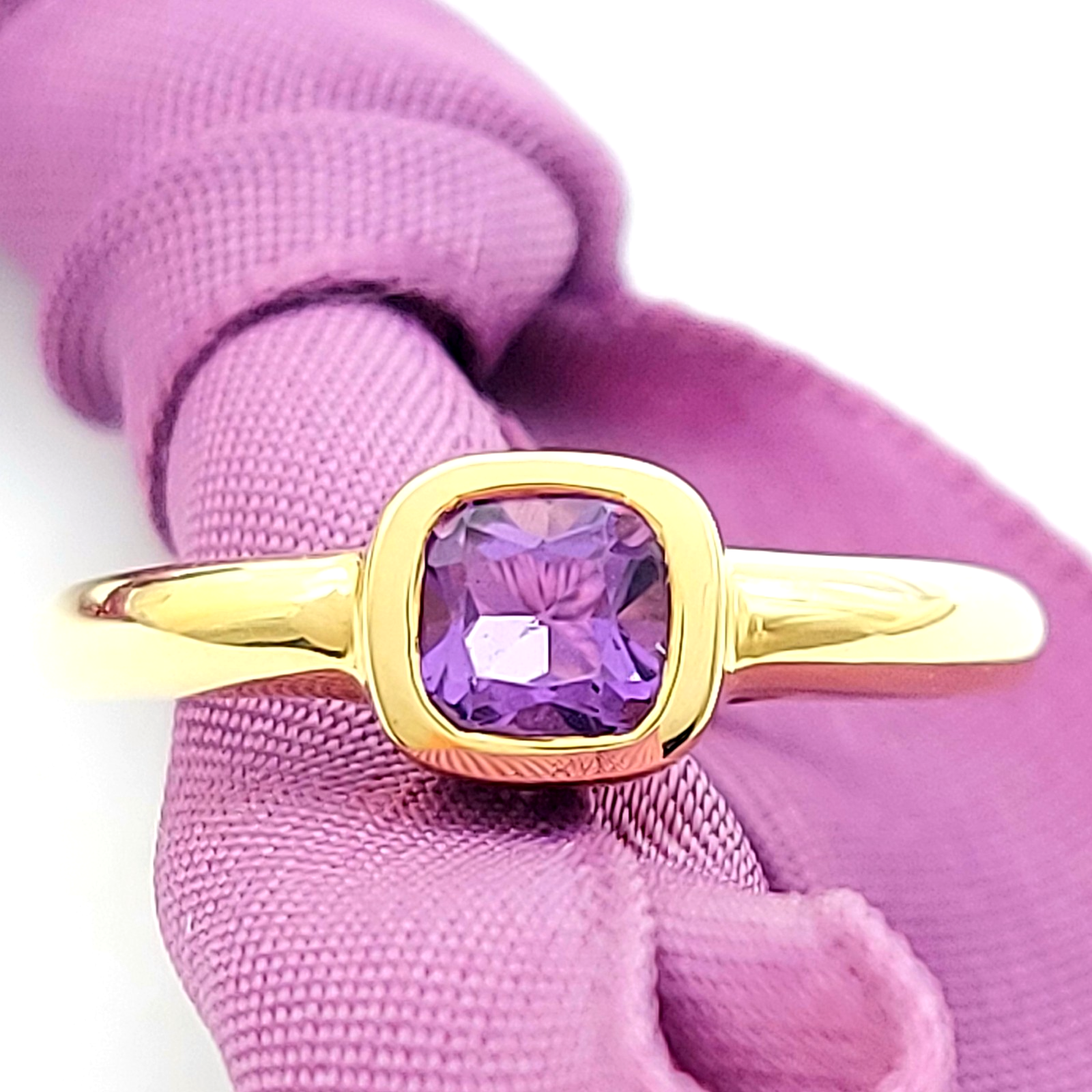 Ladies Yellow Gold 9ct (375, 9K) Cushion Cut Natural Birth Stone Amethyst Ring