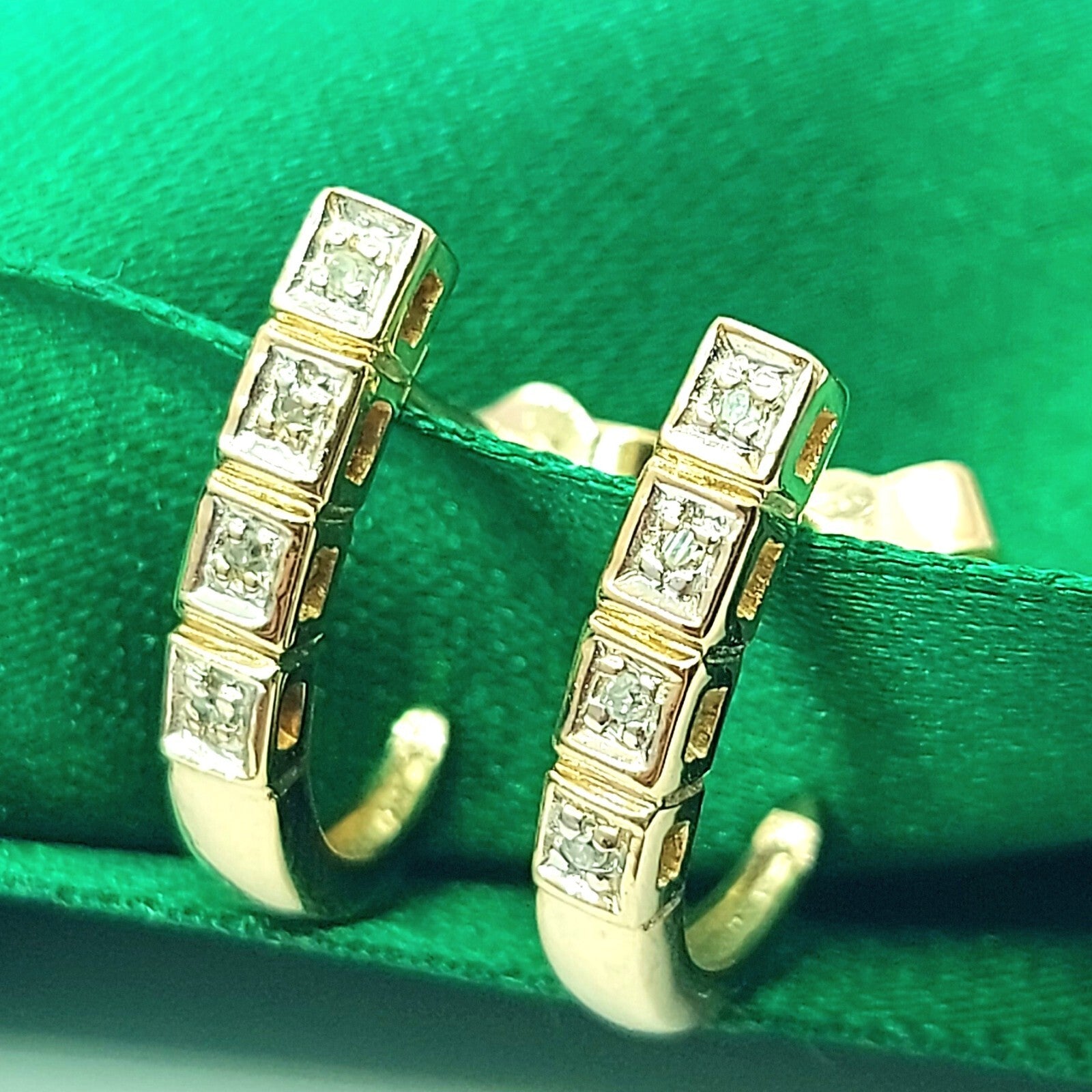 Ladies Yellow Gold 9ct (375,9K) Square Bezel Natural Diamonds Hook Earrings