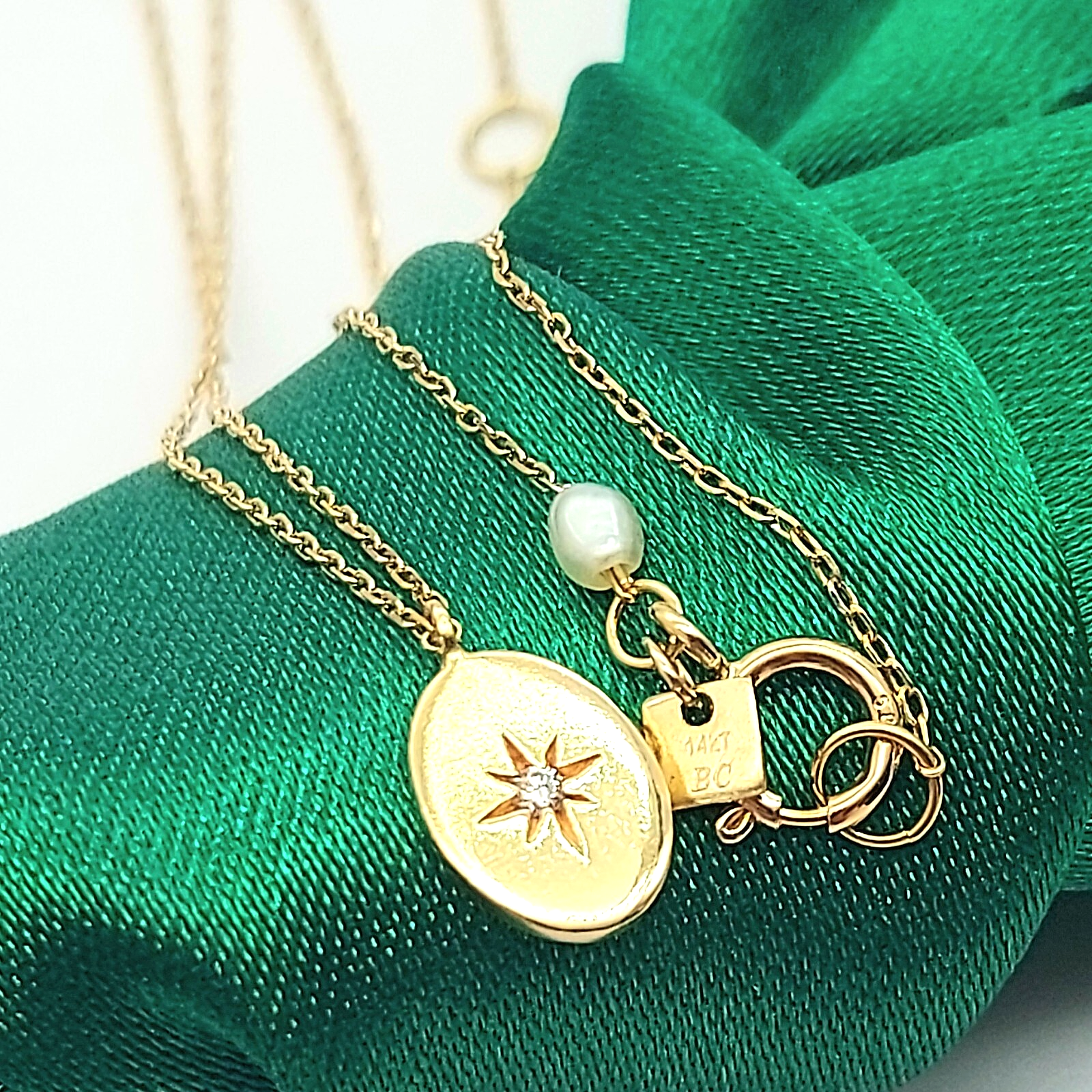 Ladies Yellow Gold 14ct (585, 14K) Dainty Northern Star Diamond & Pearl Necklace
