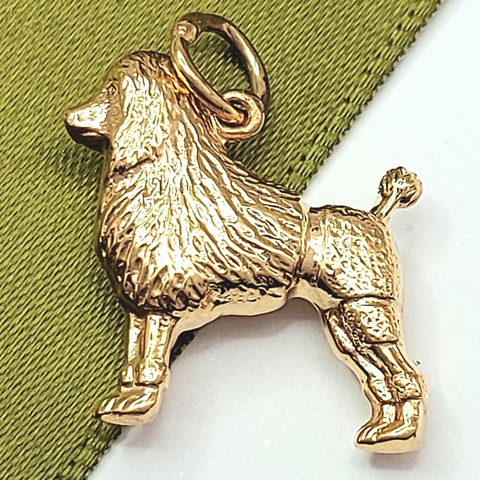Ladies Yellow Gold 9ct (375, 9K) High Quality Royal Poodle Pendant