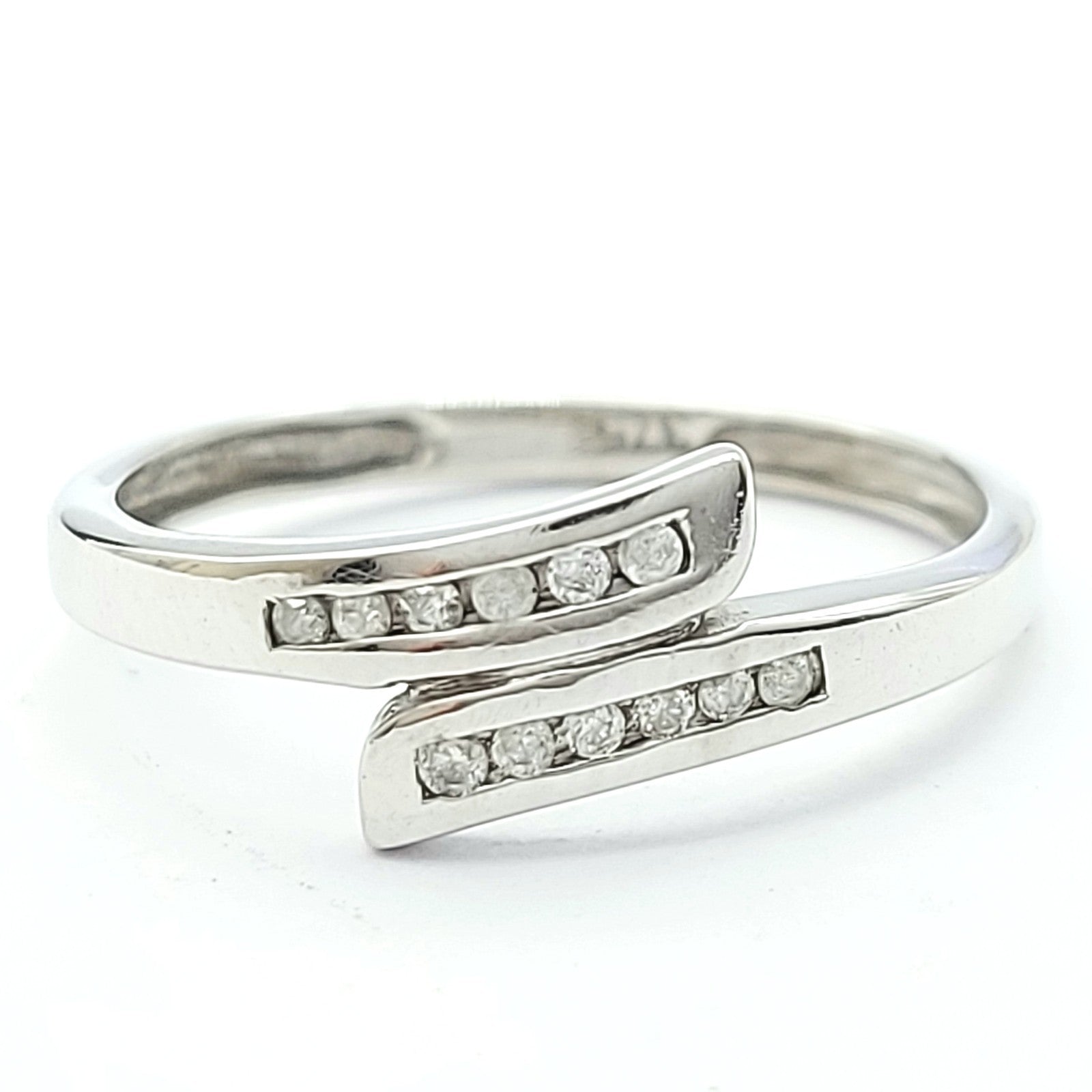 Ladies White Gold 9ct (375, 9K) Bypass Natural Diamonds Channel Set Ring