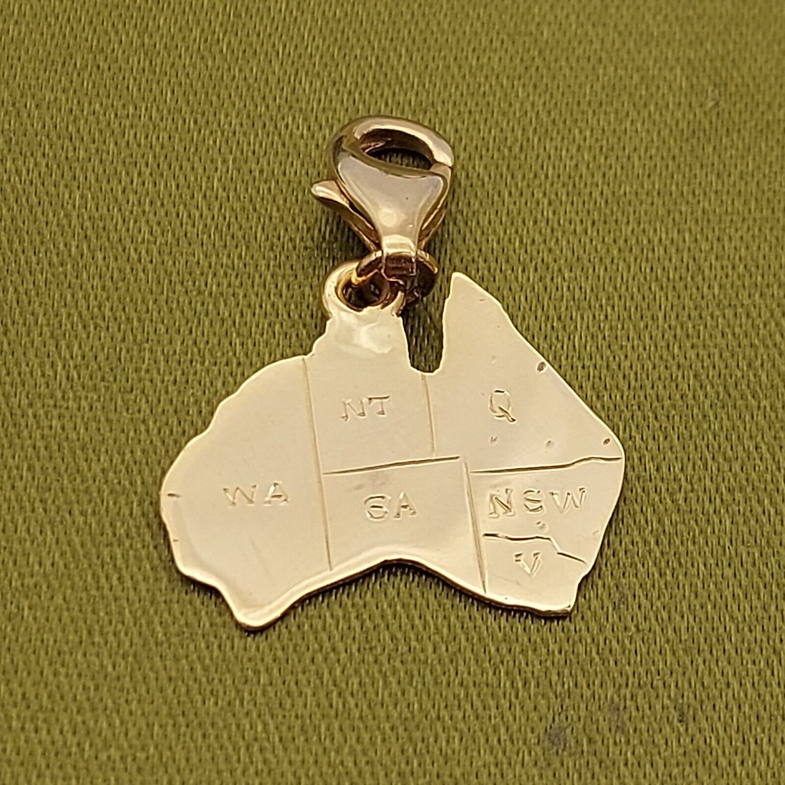 Unisex Handmade Yellow Gold 14ct (585, 14K) Unique Rare Australia Charm