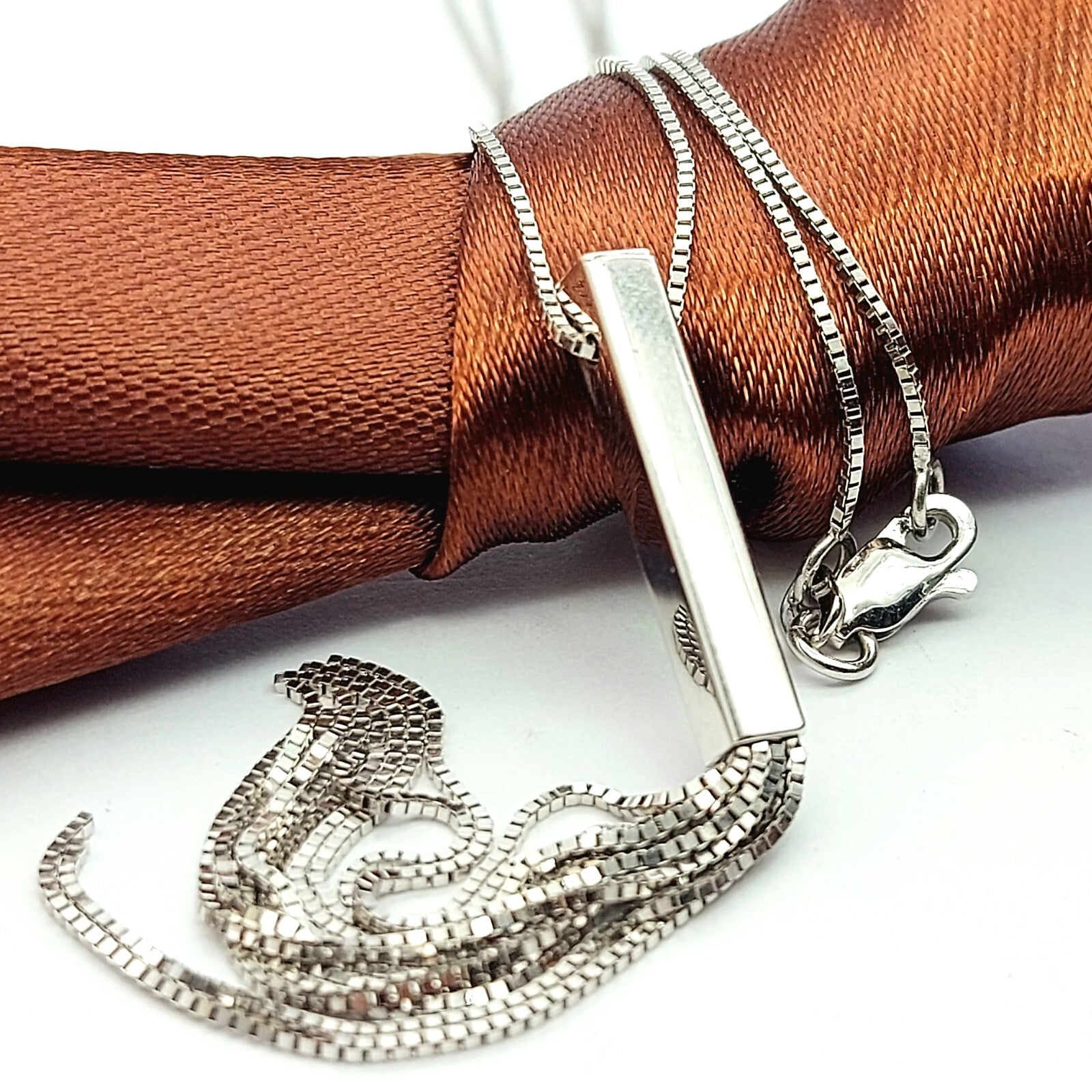 Ladies White Gold 14ct (585, 14K) Box Chain Necklace with Tassel Pendant