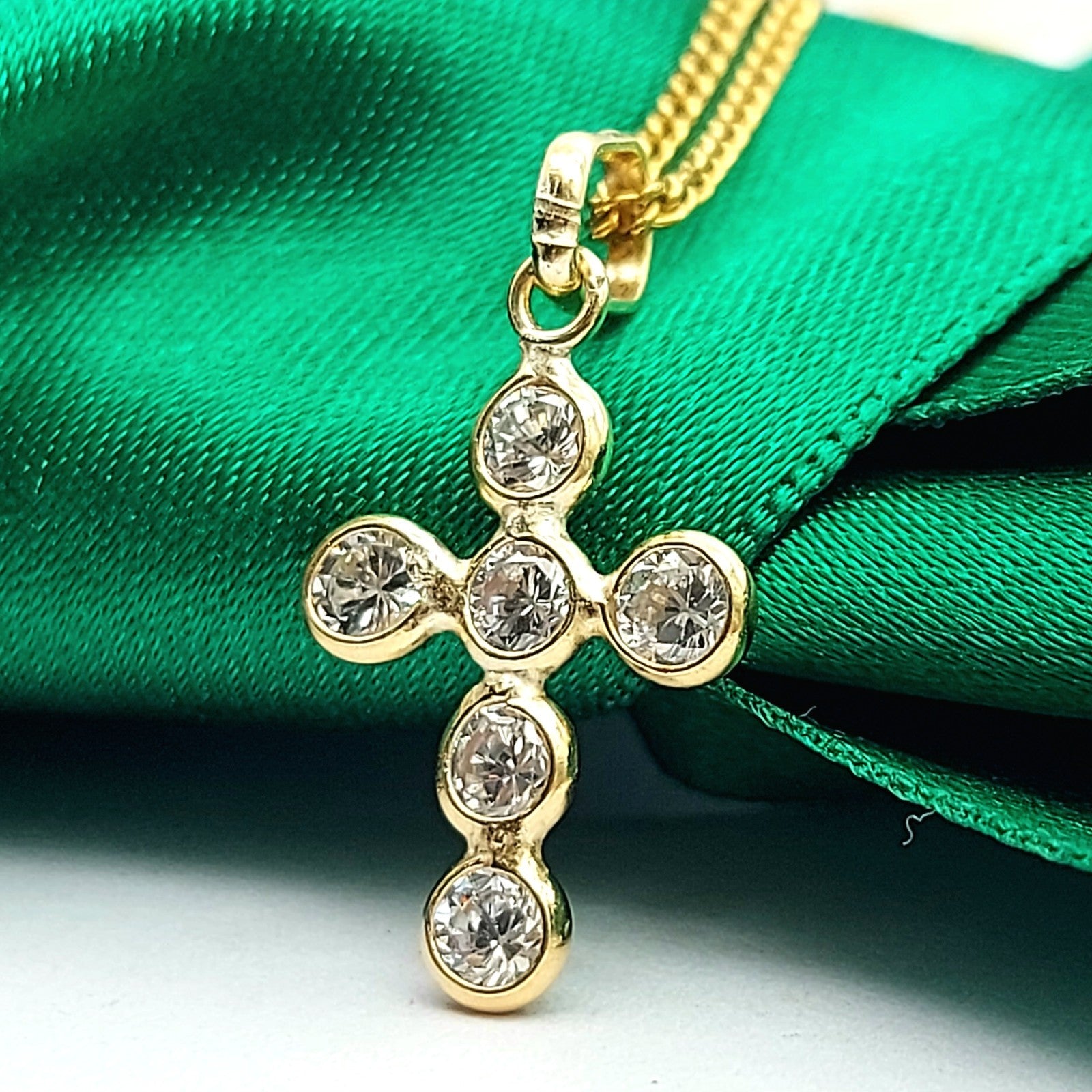 Ladies Italian Yellow Gold 9ct (375, 9k) Religious Diamantes Bezel Cross Pendant