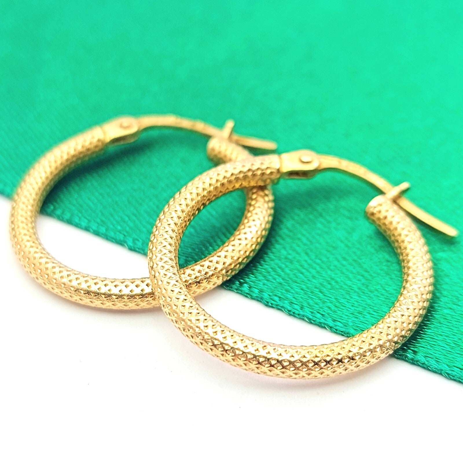Ladies Italian Yellow Gold 9ct (375, 9K) Mesh Pattern Hoop Earrings