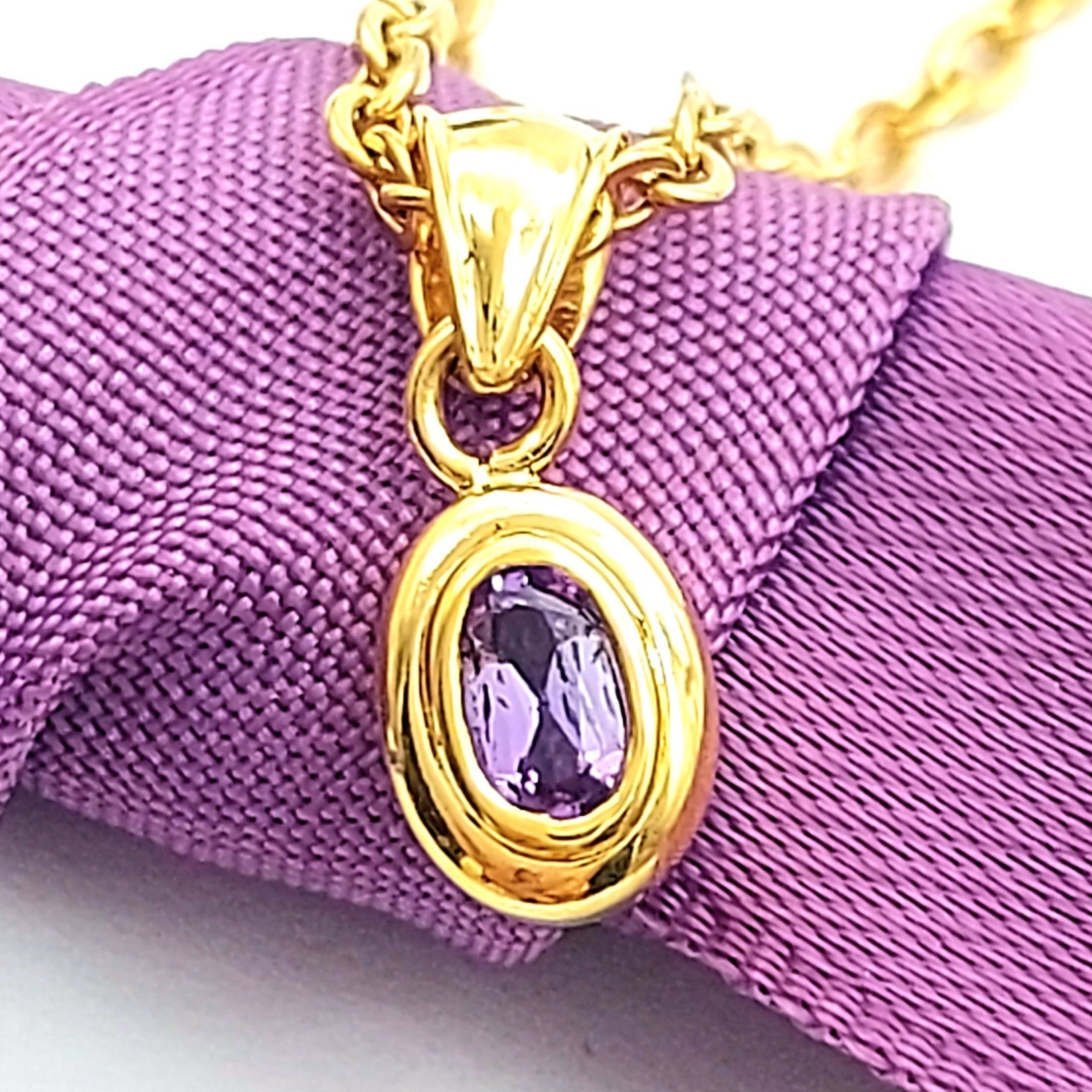 Ladies Yellow Gold 9ct (375, 9K) Small Solitaire Oval Natural Amethyst Pendant