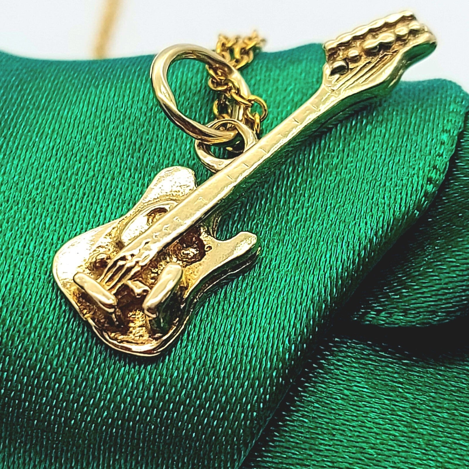 Electric Guitar Yellow Gold 9ct (375, 9K) Rare High Quality Artisan Pendant