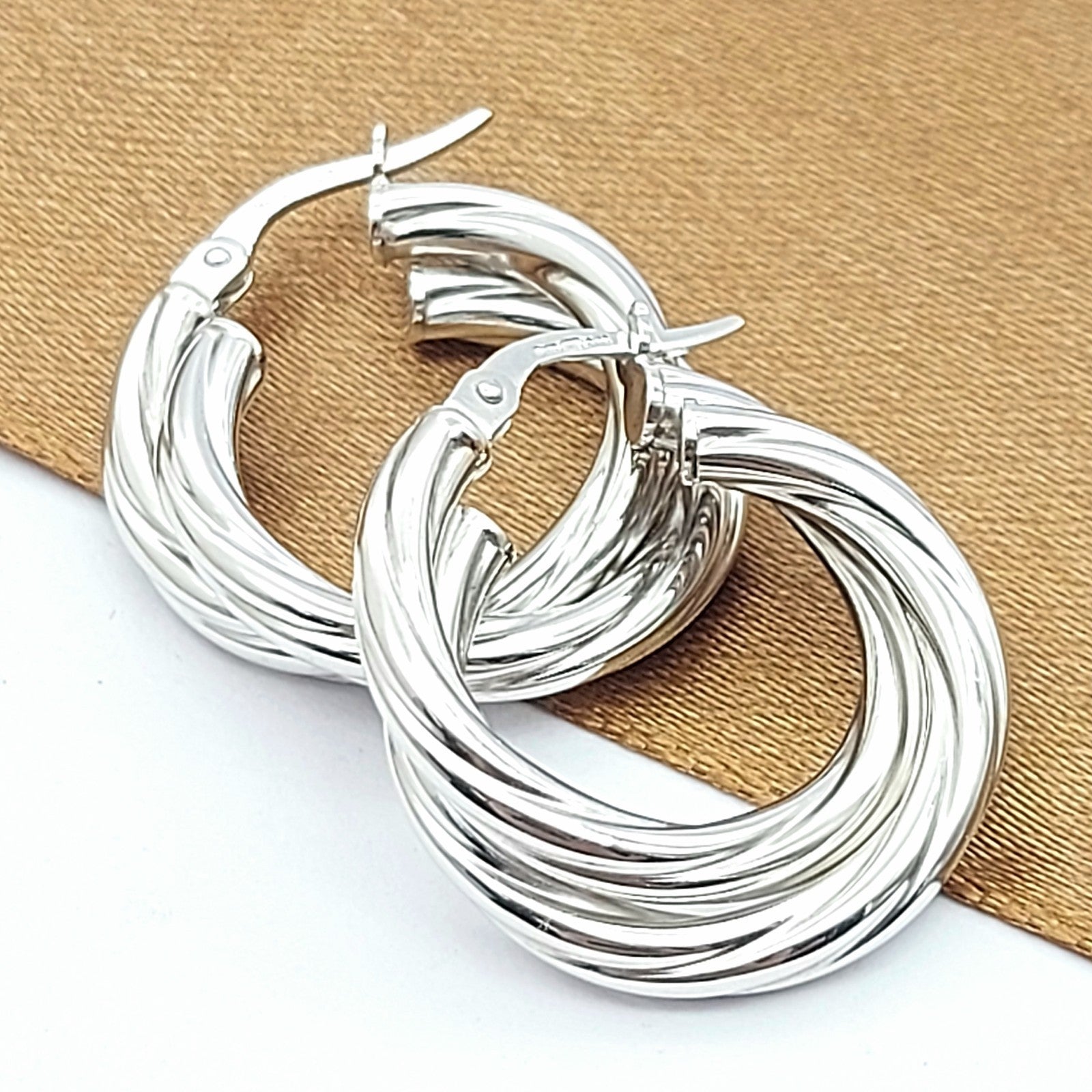 Ladies White Gold 9ct (375, 9K) High Quality Double Twisted Patterned Hoops