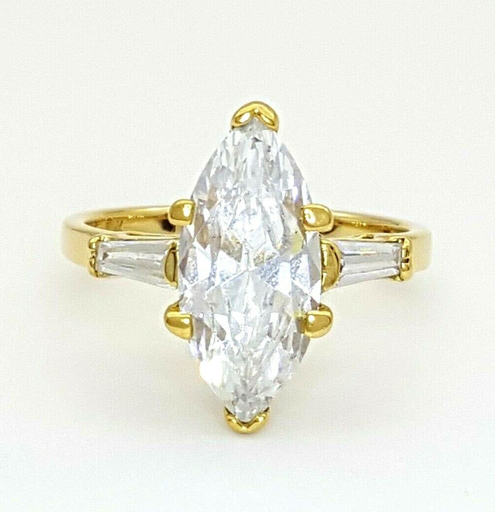 Ladies Ring 18ct (750, 18K) Yellow Gold Oval Diamante Dress Ring