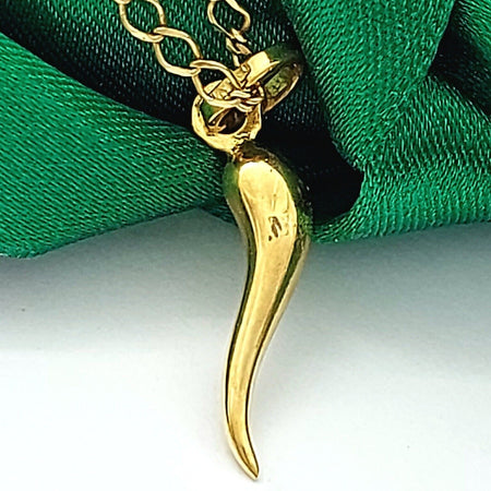 Ladies Yellow Gold 18ct (750, 18K) High Quality Italian Lucky Horn Pendant