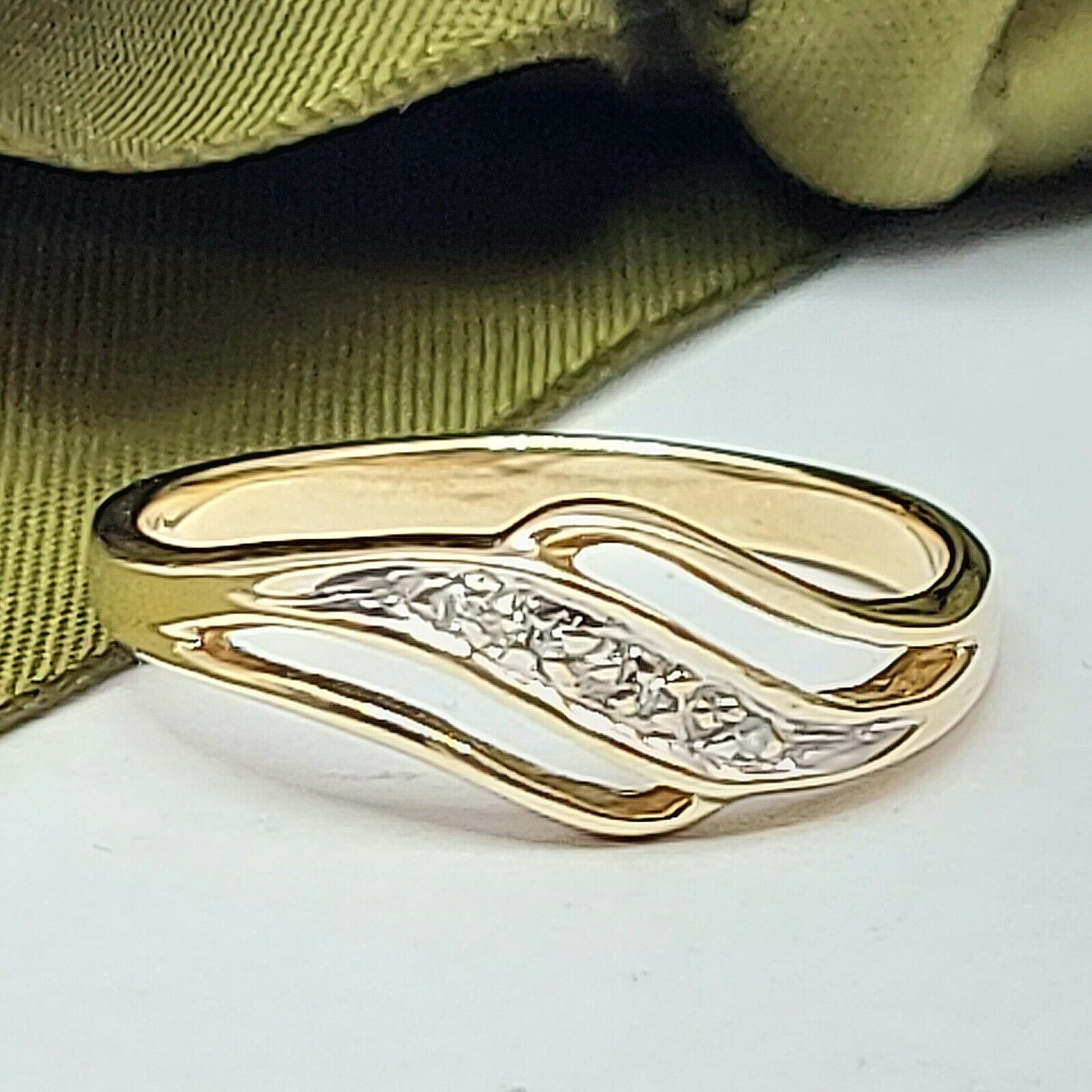 Ladies Yellow Gold 9ct (375, 9k) Unique Swirl Natural Diamond Chips Dress Ring