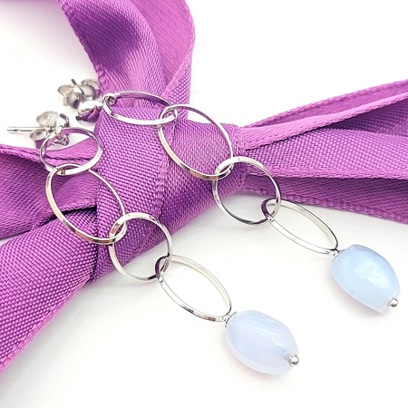 Ladies White Gold 18ct (750,18K) Blue Chalcedony Cable link Drop/Dangle Earrings