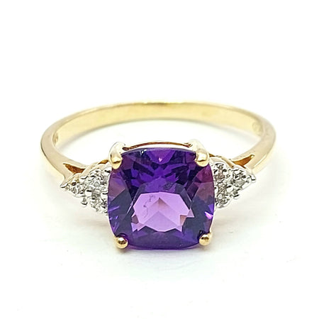 Ladies Yellow Gold 9ct (375, 9K) Natural Amethyst Cushion Cut & Diamonds Ring