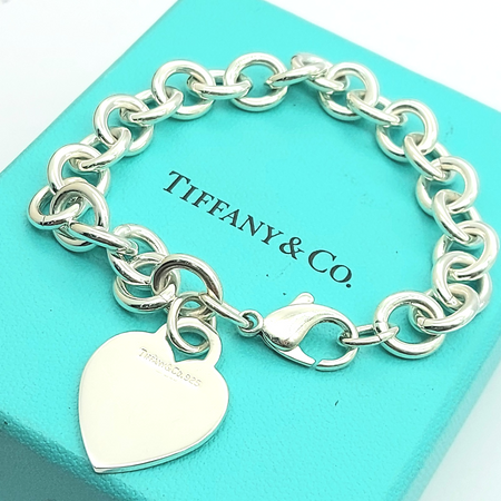Ladies Tiffany & Co. 925 Sterling Silver Engravable Plain Heart Tag Bracelet
