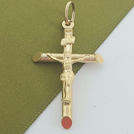Ladies Yellow Gold 9ct (375, 9K) Italian UNOAERRE Religious Crucifix Pendant