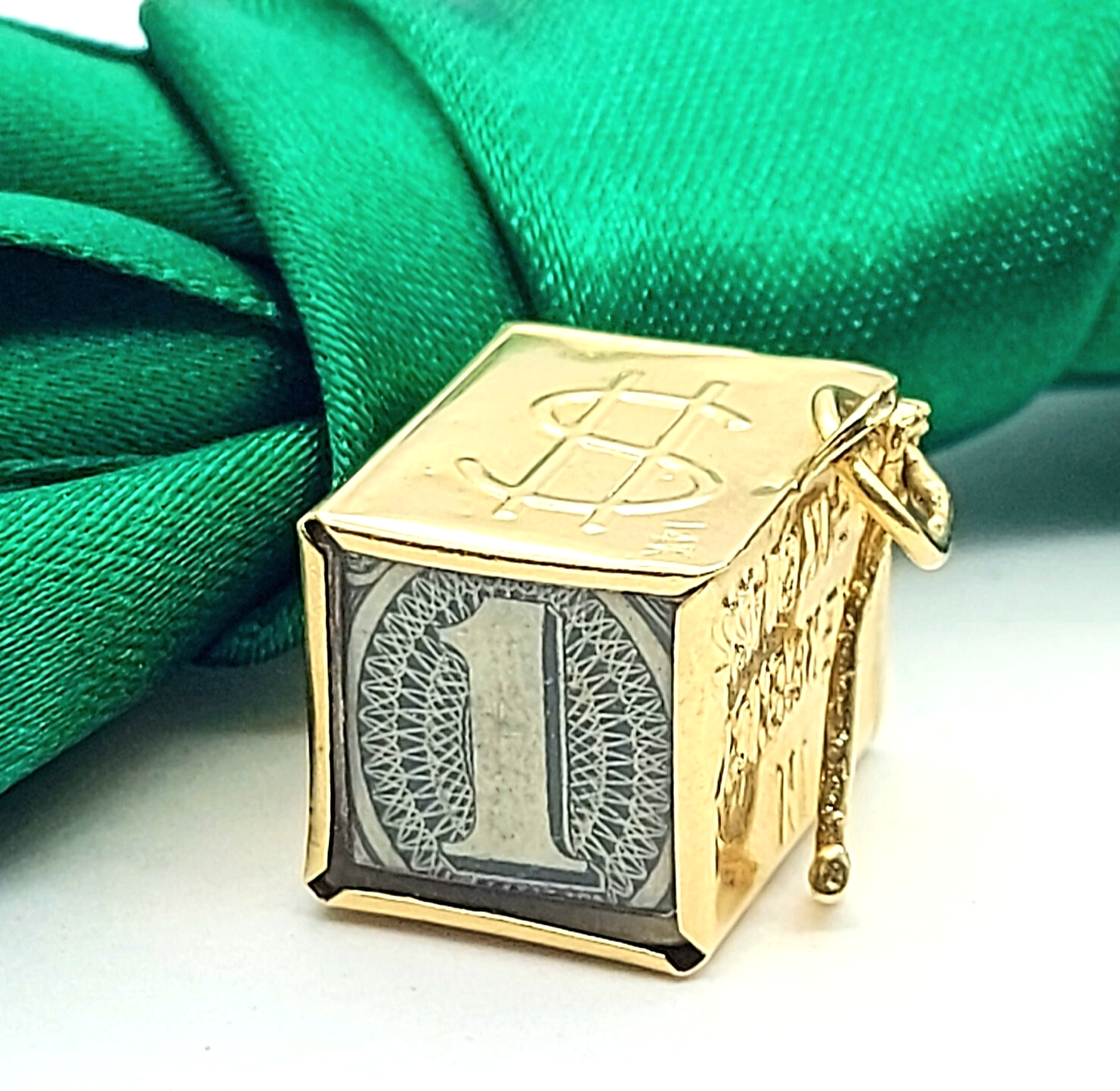 Vintage Unique Money Box 14ct Yellow Gold (585,14K) High Quality Artisan Pendant