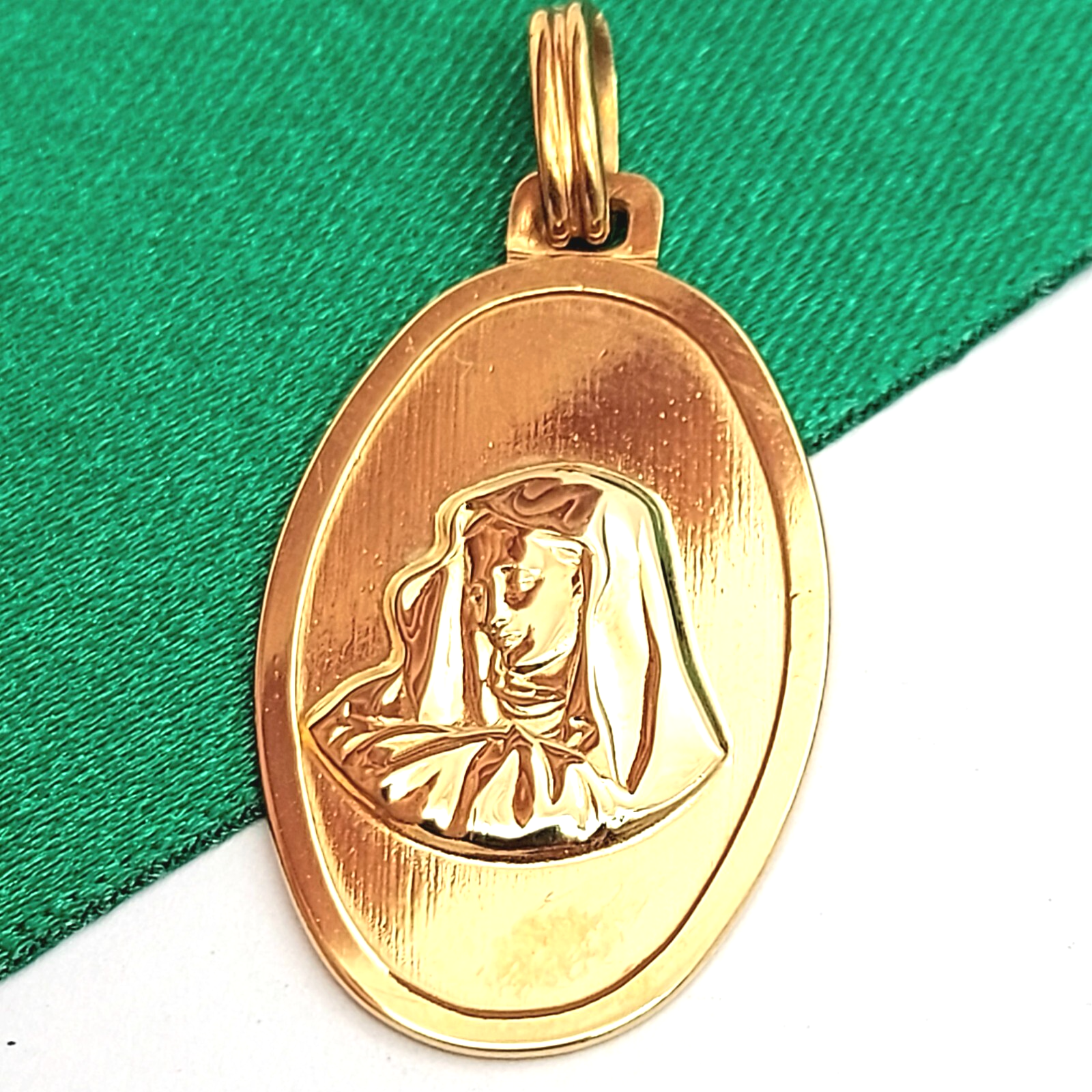 Virgin Mary Yellow Gold 9ct (375, 9K) Oval Handmade High Quality Pendant