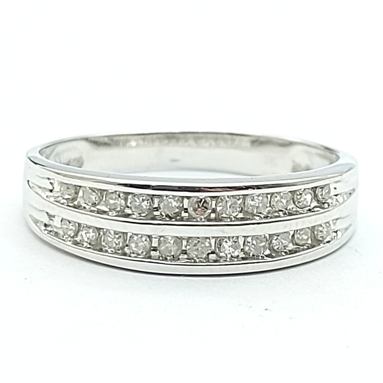 Ladies White Gold 9ct (375, 9K) Double Channel-Set Natural Diamonds Ring