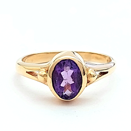 Ladies Rose Gold 9ct (375, 9K) Vintage Oval Natural Amethyst Solitaire Ring