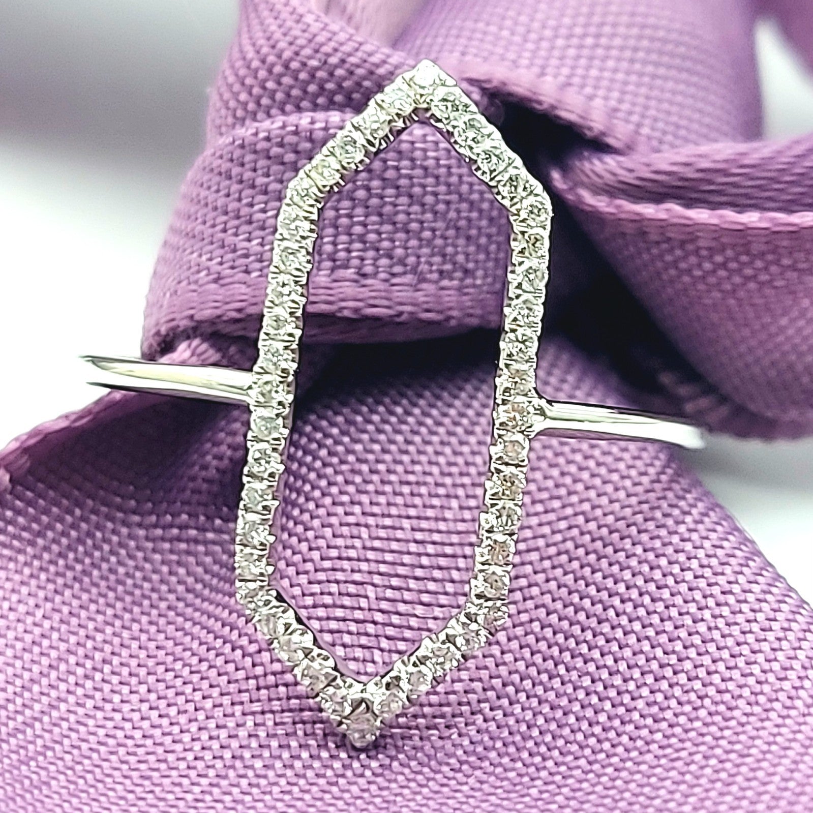 Ladies White Gold 14ct (585, 14K) Unique Hexagonal Frame Diamond Ring