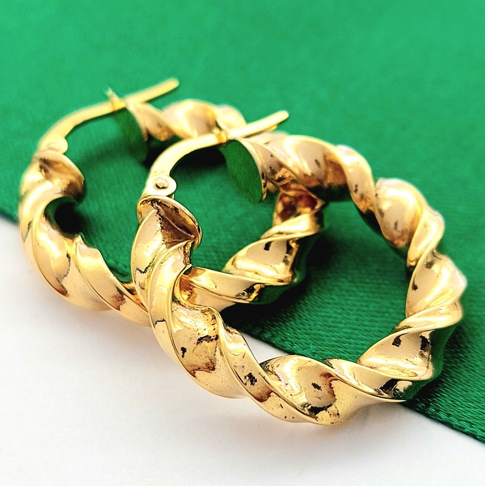 Ladies Yellow Gold 9ct (375, 9K) High Quality Dramatic Twist Hoop Earrings