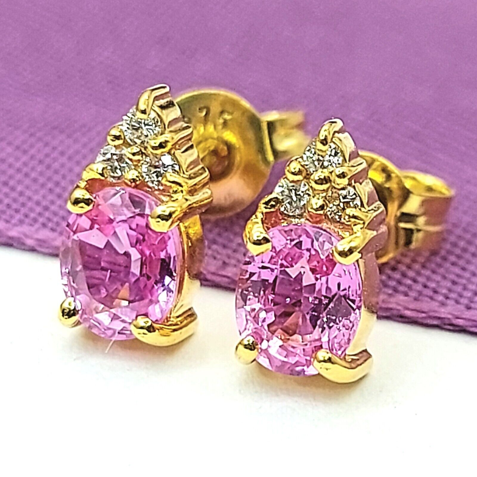 Ladies Yellow Gold 9ct (375,9k) Rare Oval Created Pink Sapphire & Diamond Studs