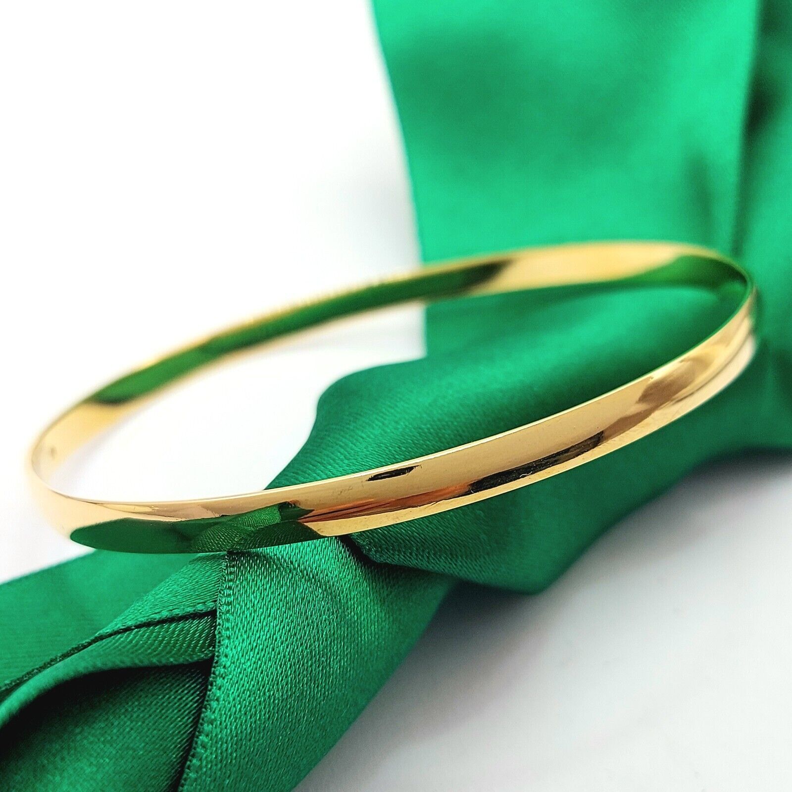 Ladies Solid Yellow Gold 9k (375, 9K) High Quality Round Smooth Bangle