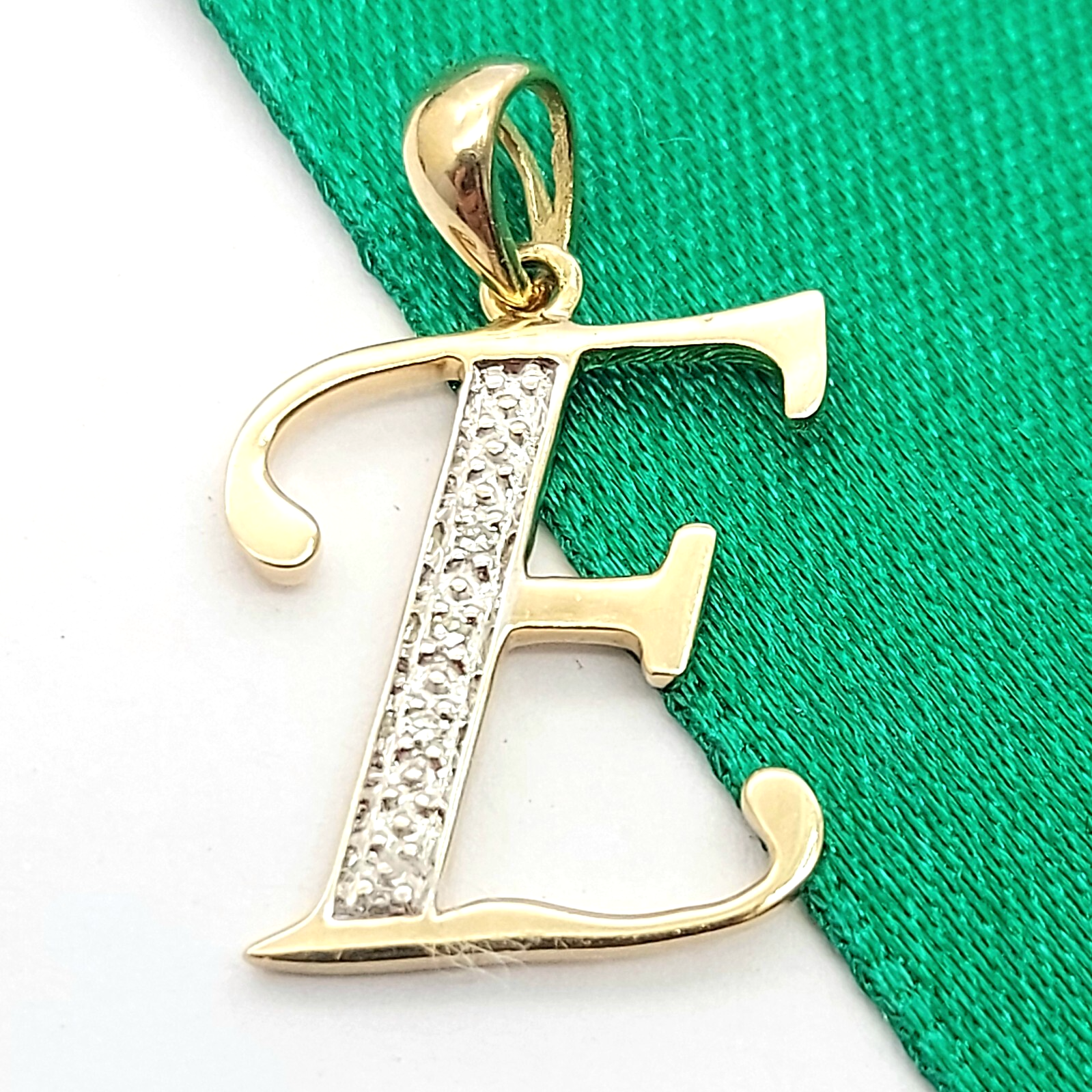 Ladies Yellow Gold 9ct (375, 9K) Letter 'E' Natural 3 Diamonds Pendant