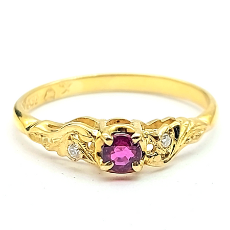 Ladies Yellow Gold 9ct (375, 9K) Antique Ruby & Diamonds Dress Ring