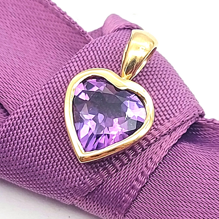 Ladies Yellow Gold 9ct (375, 9K) Heart Solitaire Natural Amethyst Pendant