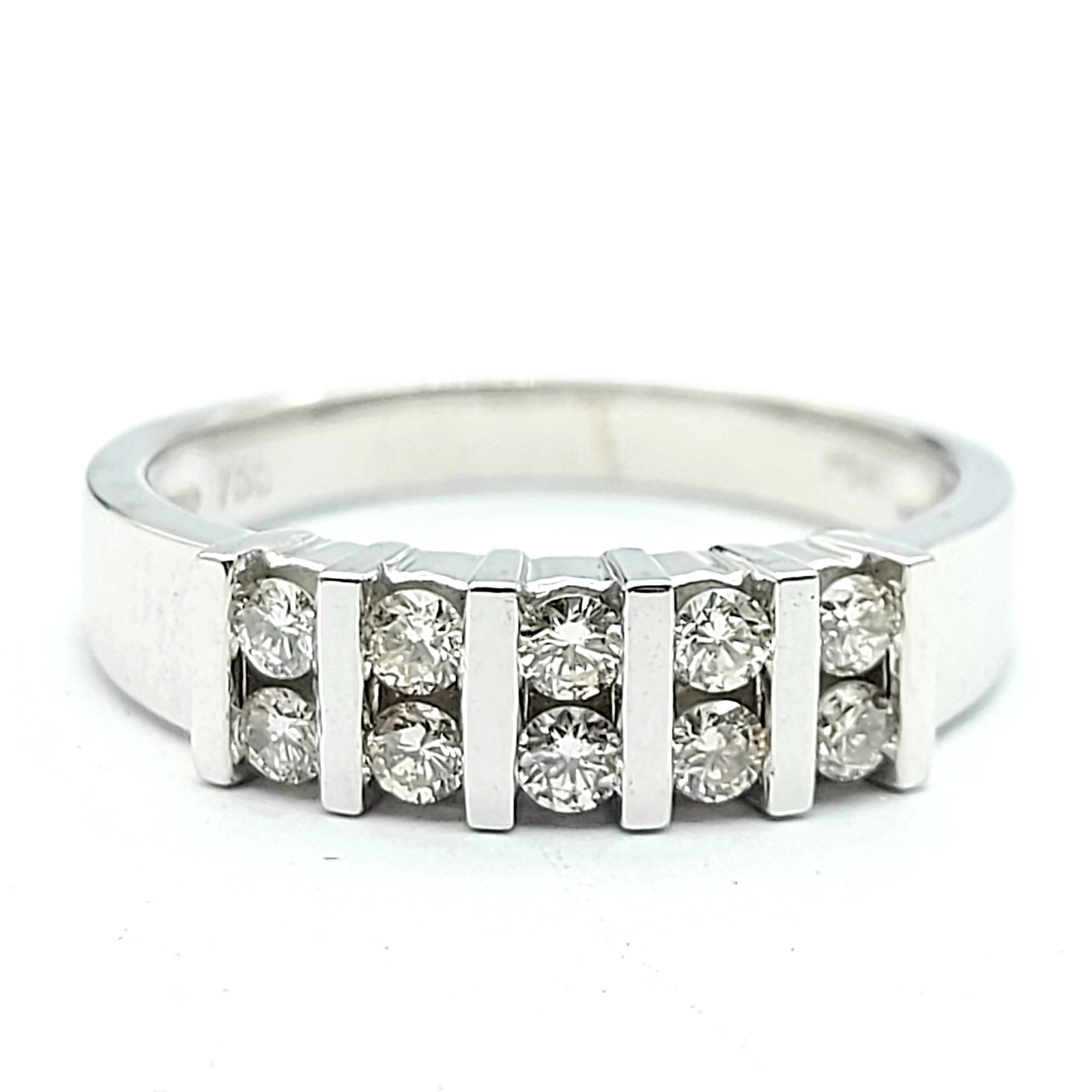 Ladies White Gold 18ct (750, 18K) Segmented Natural 10 Diamonds Ring