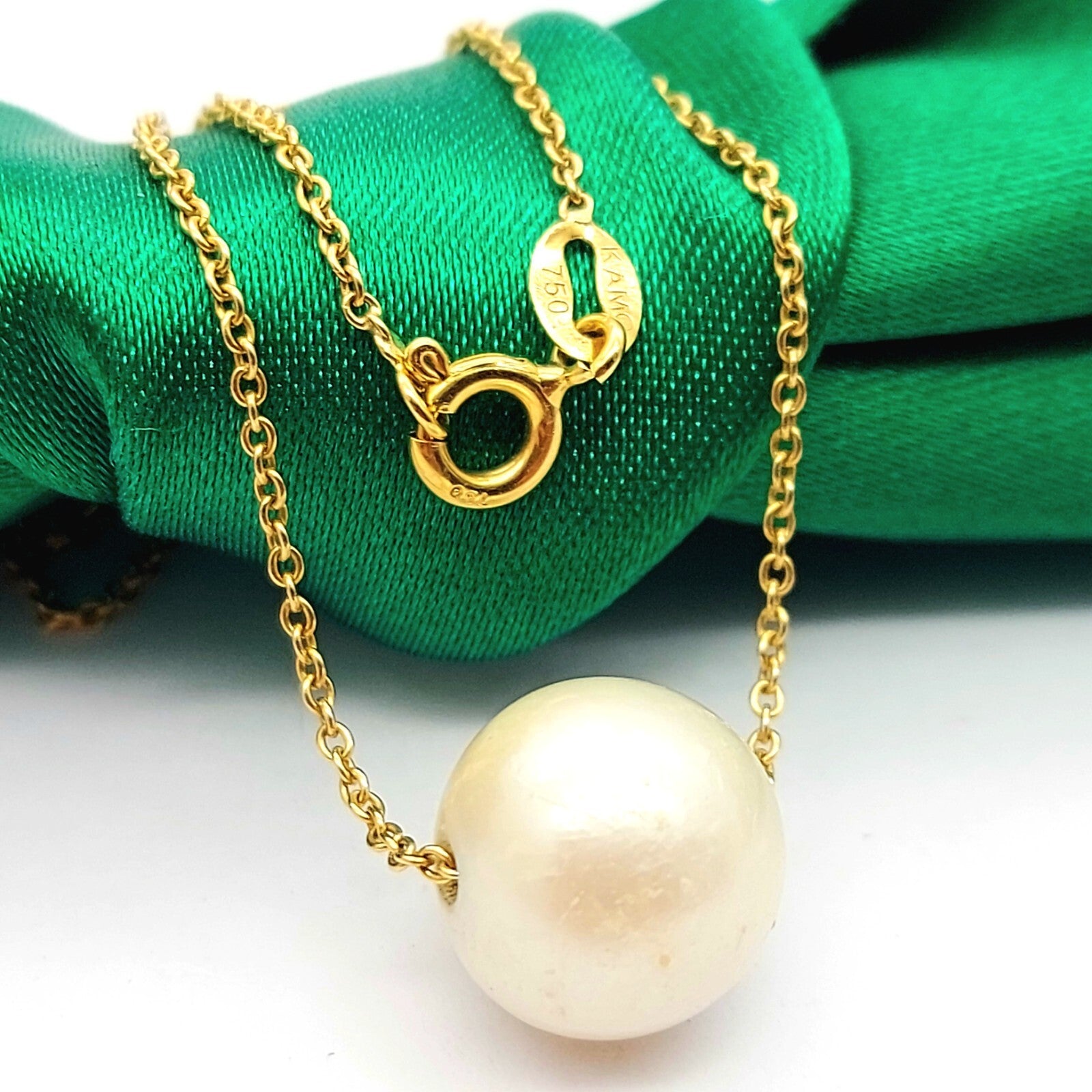 Ladies Yellow Gold 18ct (750, 18K) Anchor Link Chain Necklace with Natural Pearl