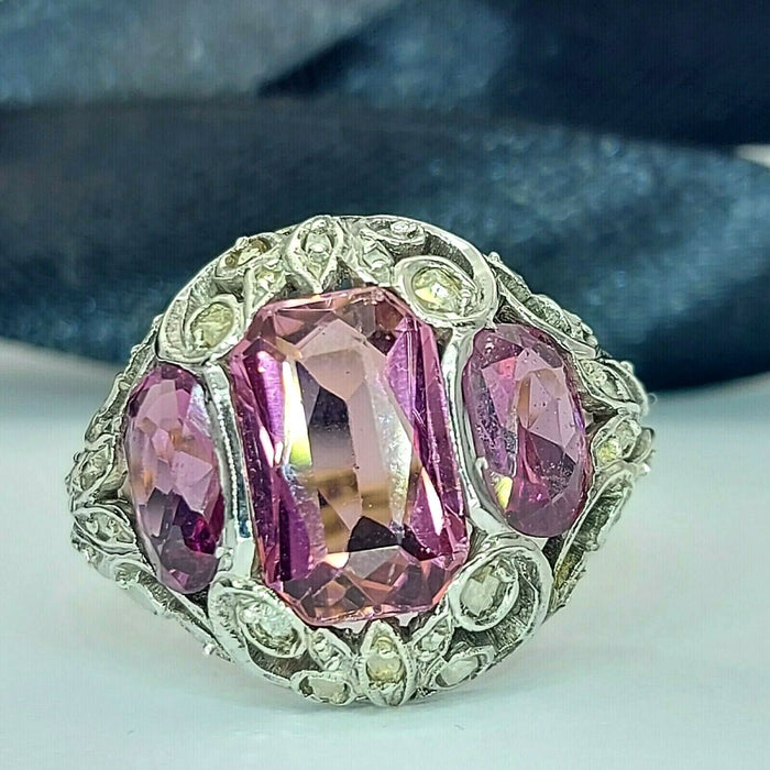 Ladies 10ct (417, 10k) White & Yellow Gold Tourmaline & Diamond Chip Dress Ring
