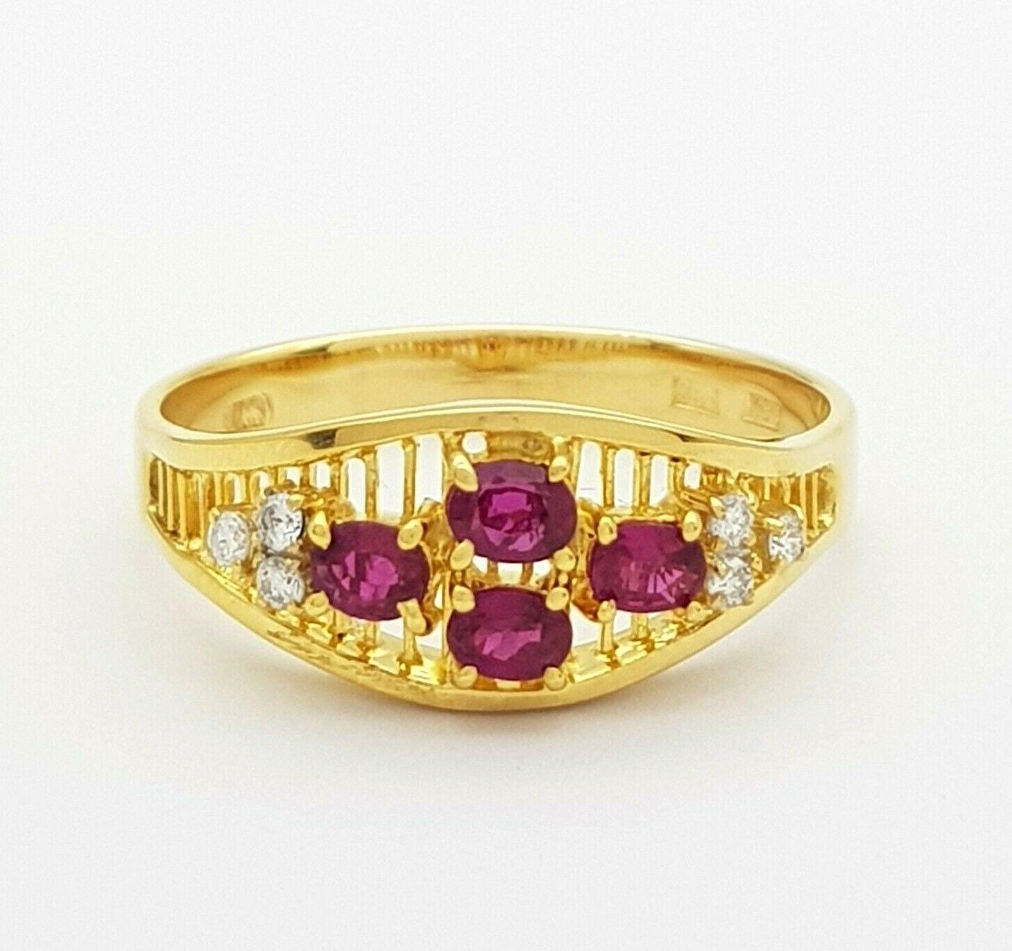 Ladies Ring 14ct (585, 14K) Yellow Gold Ruby & Diamond Dress Ring