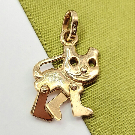 Unisex Yellow Gold 9ct (375, 9K) Unique Solid Gold Moving Cat Pendant