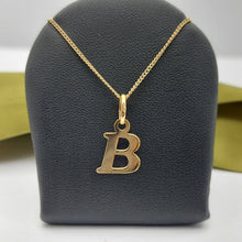 Load image into Gallery viewer, Ladies Pendant 18ct (750, 18K) Yellow Gold &#39;B&#39; Plain Pendant
