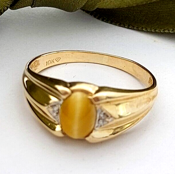 Unisex 10ct (417, 10K) Yellow Gold Light Tiger's Eye Stone & Diamond Chip Ring