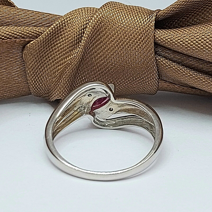 Ladies White Gold 9ct (375,9k) Ruby and Natural Diamonds Swirl Dress Ring