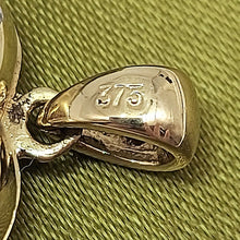 Load image into Gallery viewer, Ladies Yellow Gold 9ct (375,9K) Rare Diamantes Heart Locket Pendant

