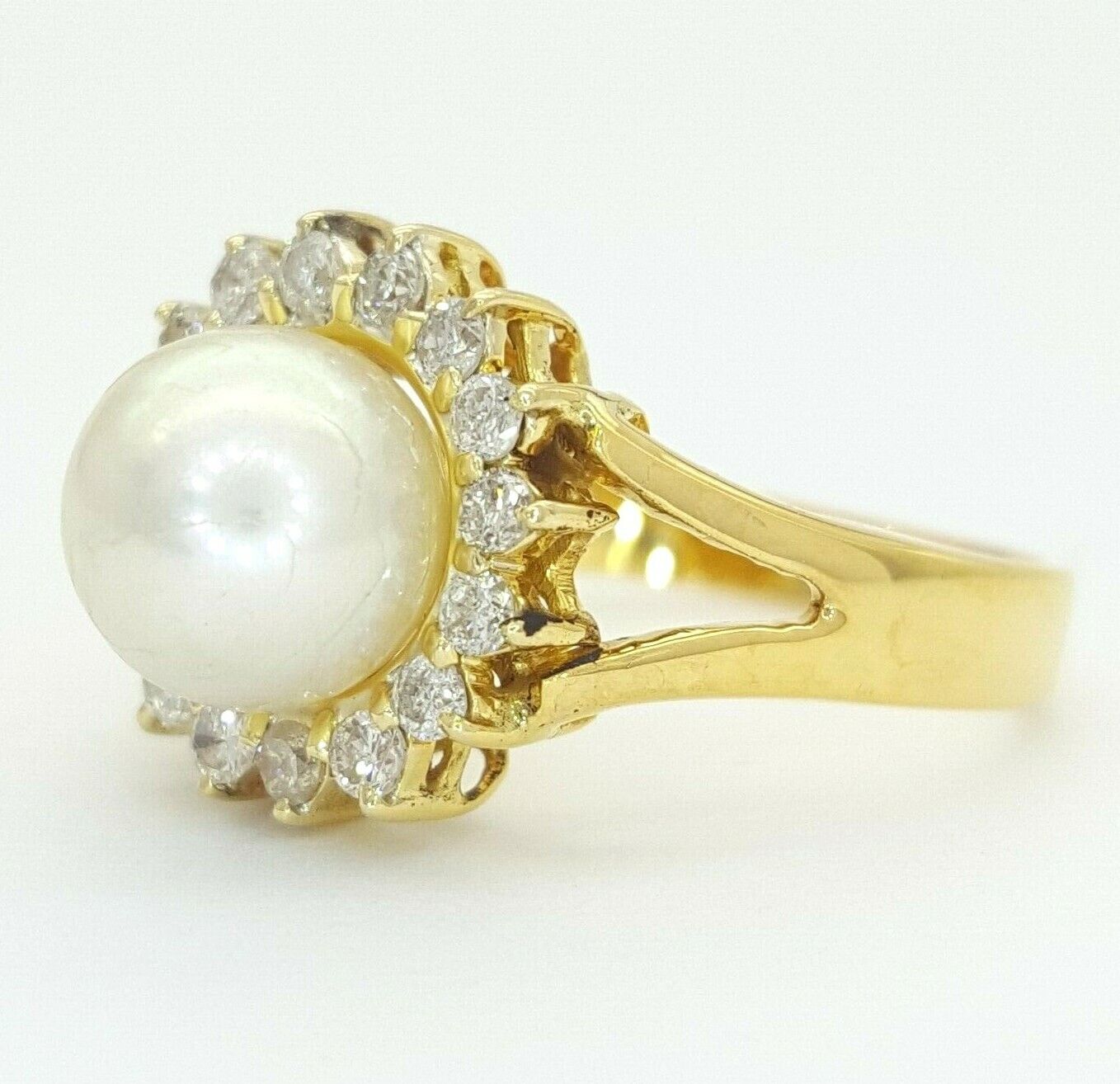 Ladies Ring 14ct (585, 14K) Yellow Gold Natural Pearl & (0.57ct) Diamond Ring